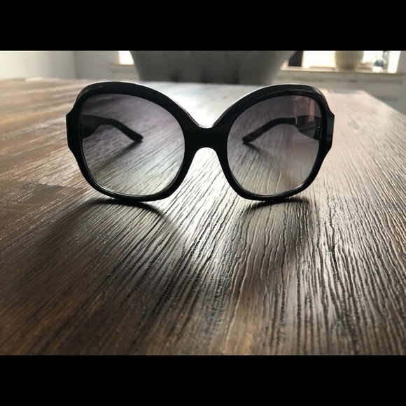 Burberry glasses - Picture 1 of 3